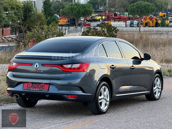 2017 RENAULT MEGANE 1.6 **38 BİN KM**İLK ELDEN**TESLA EKRAN