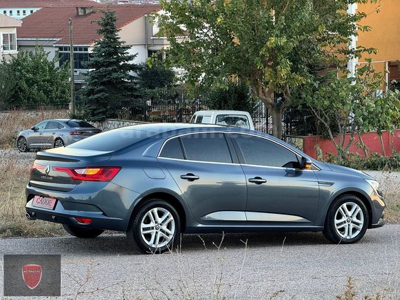 2017 RENAULT MEGANE 1.6 **38 BİN KM**İLK ELDEN**TESLA EKRAN
