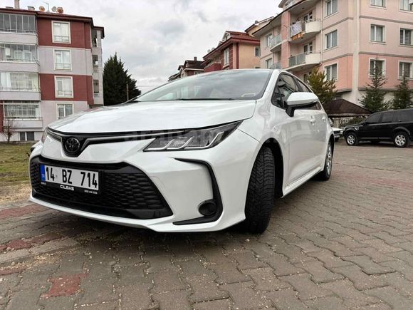 Sahibinden Toyota Corolla 1.5 Vision Plus 2025 Model 