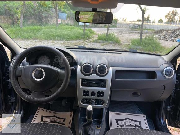 MAKYAJLI KASA,EN FULL, BLACK LİNE, ÇOK TEMİZ DACİA LOGAN