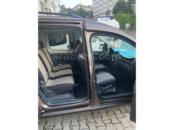 Memurdan Volkswagen Caddy 1.6 TDI Comfortline 2012 Model 2 parça lokal  işaretli olan kadar yer boyalı görmek için fotoğraflar kısmına bakın