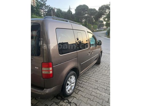 Memurdan Volkswagen Caddy 1.6 TDI Comfortline 2012 Model 2 parça lokal  işaretli olan kadar yer boyalı görmek için fotoğraflar kısmına bakın