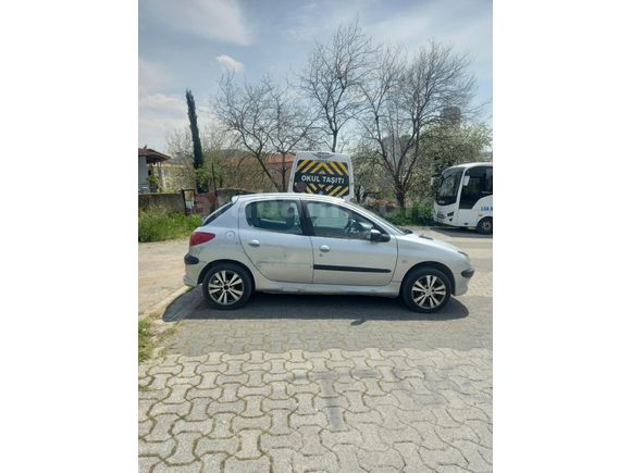 ikinci Sahibinden 206 1.4 16 valf