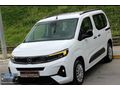 Galeriden Opel Combo 1.5 CDTI Essential 2025 Model İstanbul 8.785 km Beyaz
