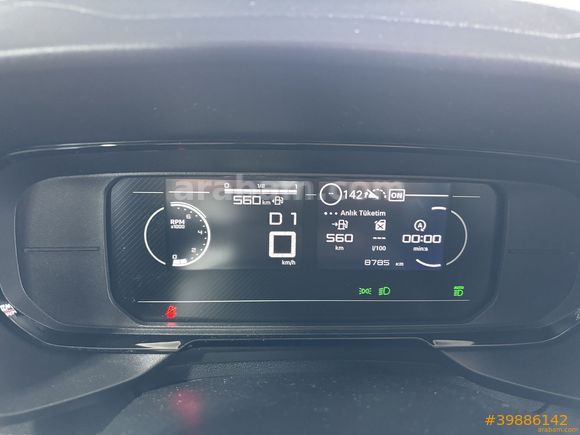 Galeriden Opel Combo 1.5 CDTI Essential 2025 Model İstanbul 8.785 km Beyaz