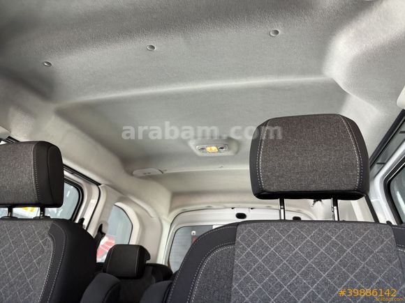 Galeriden Opel Combo 1.5 CDTI Essential 2025 Model İstanbul 8.785 km Beyaz