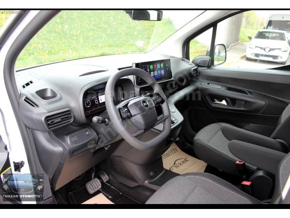Galeriden Opel Combo 1.5 CDTI Essential 2025 Model İstanbul 8.785 km Beyaz