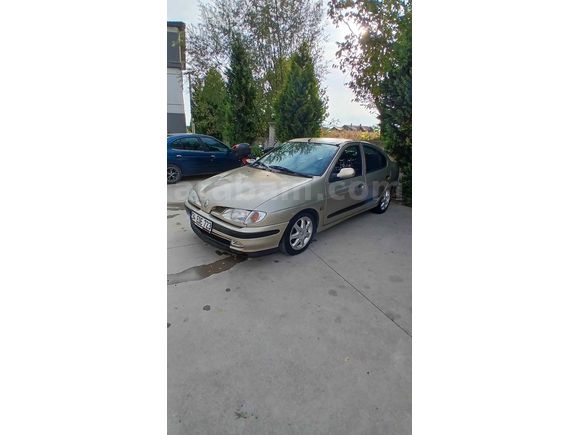 Sahibinden Renault Megane 2.0 RXT 1998 Model 