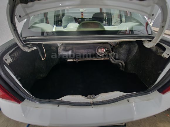 Sahibinden Renault Clio 1.4 Authentique 2007 Model  379.000 km Beyaz