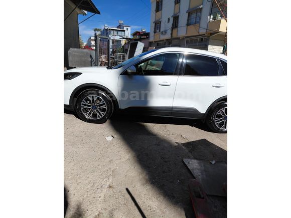 Sahibinden Ford Kuga 1.5 EcoBlue Titanium 2022 Model