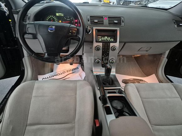 2009 BOYASIZ İLK ELDEN EMSALSİZ VOLVO S40 1.6 D 120 BİN KM'DE 109 HP