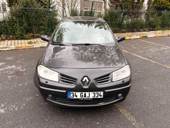 Sahibinden Renault Megane 1.6 Privilege 2006 Model makam paket 