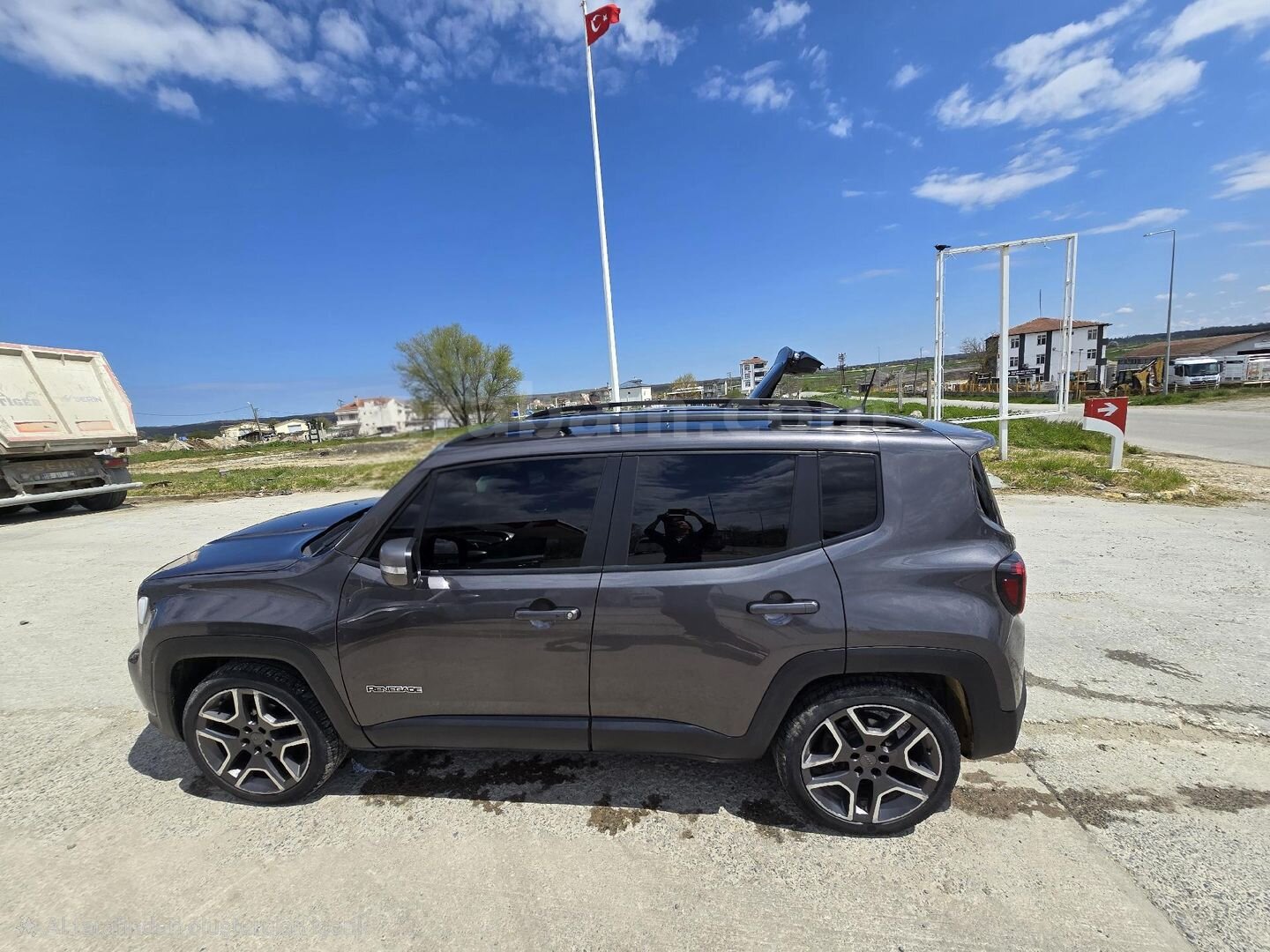 Sahibinden Jeep Renegade 1.6 MultiJet Limited 2019 Model Tekirdağ 169.000 km Gri 6