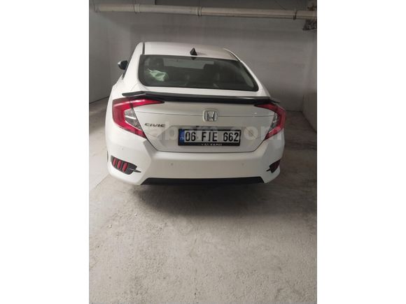 Sahibinden Honda Civic 1.6i VTEC Eco Executive 2018 Model