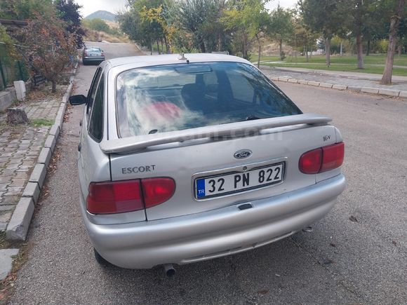 Sahibinden Ford Escort 1.6 CLX 1998 Model