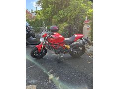 4900 km'de. Desmo kayışı değişti. Kazasız