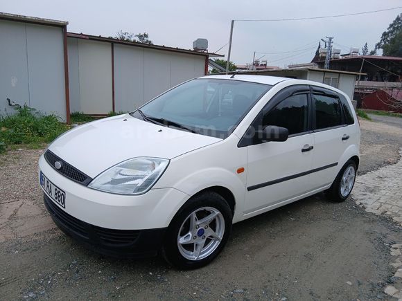 Sahibinden Ford Fiesta 1.4 TDCi Comfort 2005 Model