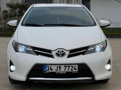 Sahibinden Toyota Auris 1.6 Active 2013 Model  139.000 km Beyaz