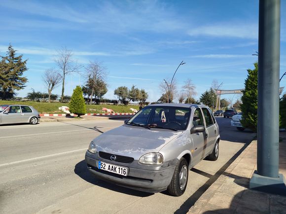 Sahibinden Opel Corsa 1.2 Swing 1999 Model (MASRAFSIZ AİLE ARACI )