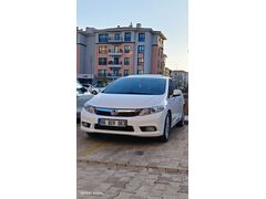 Sahibinden Honda Civic 1.6i VTEC Eco Elegance 2014 Model