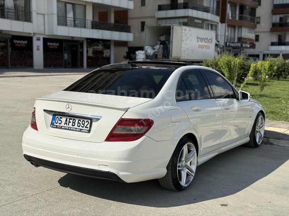 2011 MERCEDES-BENZ c180