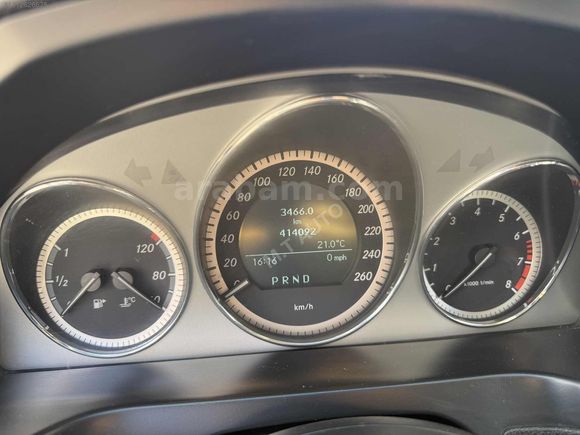 2011 MERCEDES-BENZ c180