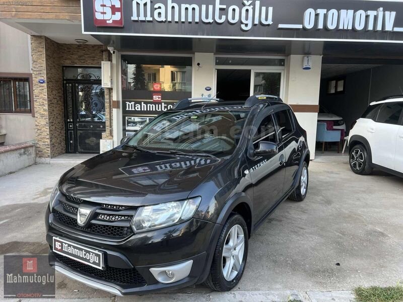 Galeriden Dacia Sandero 1.5 BlueDCI Stepway 2015 Model İzmir 124.000 km Füme