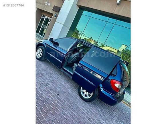 CHRYSLER VOYAGER 7 KİŞİLİK AİLE ARACI