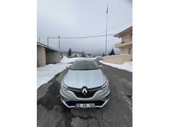 Sahibinden Renault Megane 1.3 TCe Icon 2023 Model  28.000 km Gri (Gümüş)