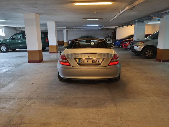 orjinal km, emsalsiz donanım ve muhtesem kondisyon.