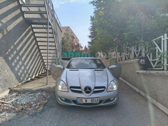 orjinal km, emsalsiz donanım ve muhtesem kondisyon.