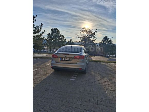 Sahibinden Ford Focus 1.6 Ti-VCT Style 2016 Model