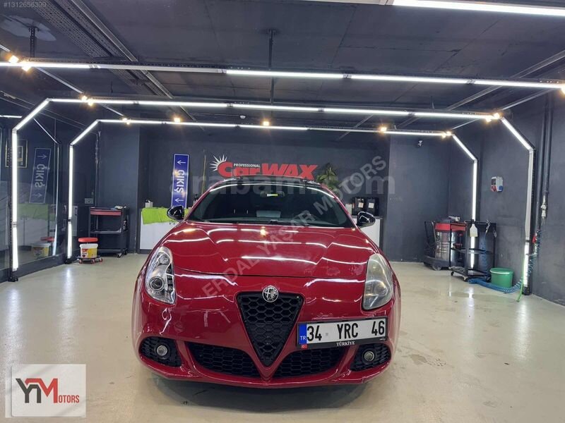 ERDAL YAŞAR MOTORSDAN SUNROOFLU ALFA ROMEO