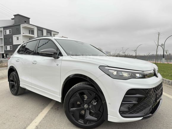 2025 VW TİGUAN 1.5eTSİ R-LİNE.150 BG.HATASIZ.FUL+FUL.SIFIR AYARI