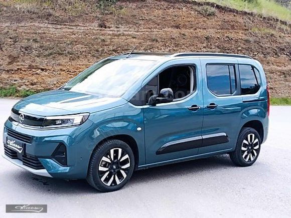 2025 MODEL OTOMATİK COMBO ULTİMATE CAM TAVAN 15000KM HATASIZ
