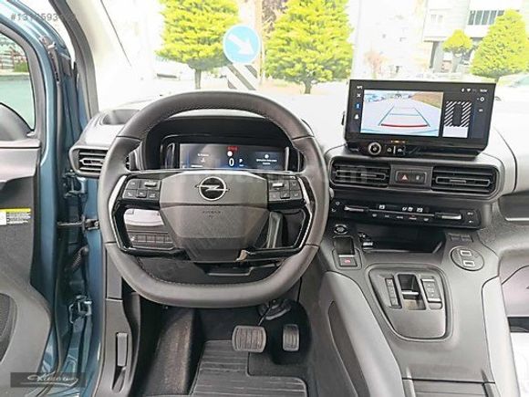 2025 MODEL OTOMATİK COMBO ULTİMATE CAM TAVAN 18000KM HATASIZ