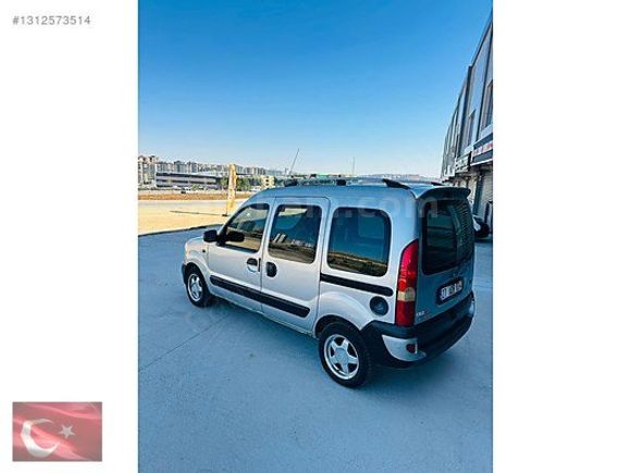 Otomobil ruhsatlı Kangoo Multix 1.5 Dci