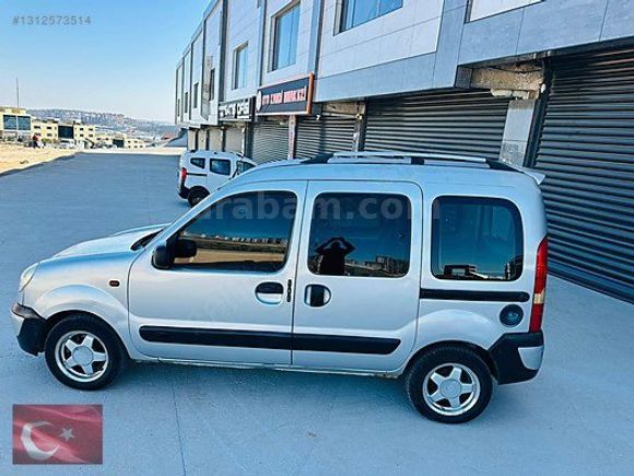 Otomobil ruhsatlı Kangoo Multix 1.5 Dci