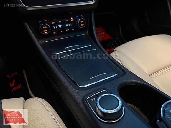 BAYRAKLAR'DAN 2017 MERCEDES A180 D STYLE CAM TAVAN/GERİ GÖRÜŞ