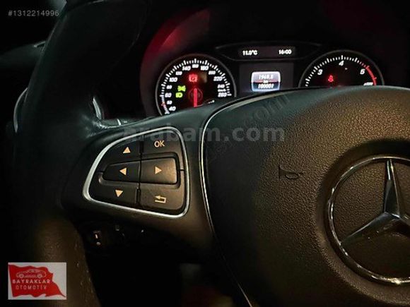 BAYRAKLAR'DAN 2017 MERCEDES A180 D STYLE CAM TAVAN/GERİ GÖRÜŞ
