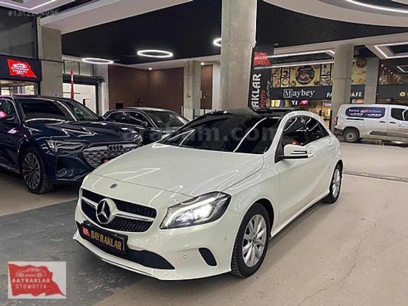 BAYRAKLAR'DAN 2017 MERCEDES A180 D STYLE CAM TAVAN/GERİ GÖRÜŞ