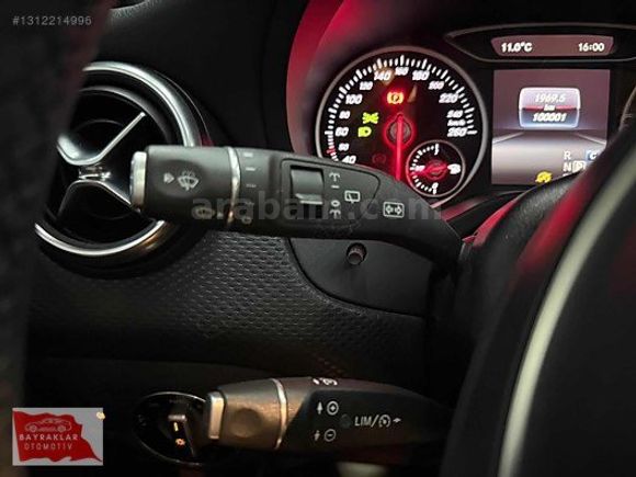 BAYRAKLAR'DAN 2017 MERCEDES A180 D STYLE CAM TAVAN/GERİ GÖRÜŞ