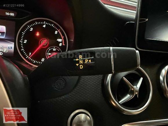 BAYRAKLAR'DAN 2017 MERCEDES A180 D STYLE CAM TAVAN/GERİ GÖRÜŞ