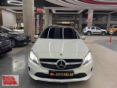 BAYRAKLAR'DAN 2017 MERCEDES A180 D STYLE CAM TAVAN/GERİ GÖRÜŞ