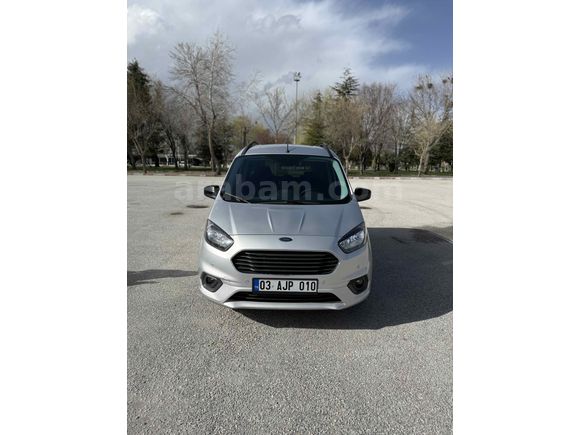 Sahibinden Ford Tourneo Courier 1.5 TDCi Titanium Plus 2023 Model 
