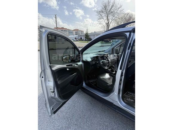 Sahibinden Ford Tourneo Courier 1.5 TDCi Titanium Plus 2023 Model 