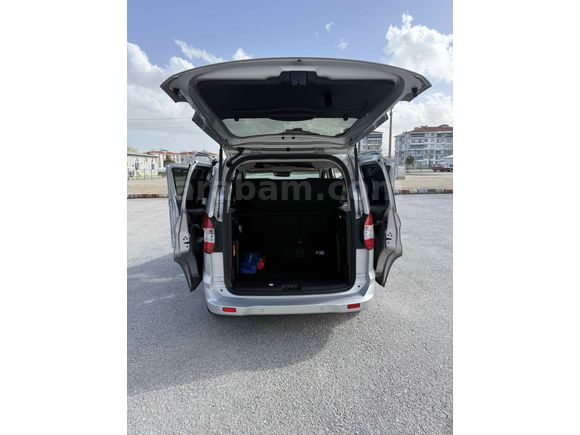 Sahibinden Ford Tourneo Courier 1.5 TDCi Titanium Plus 2023 Model 