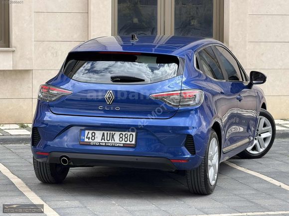 OTO42 MOTORS-2024 RENAULT CLİO EVOLUTİON-HATASIZ-33.000 KM