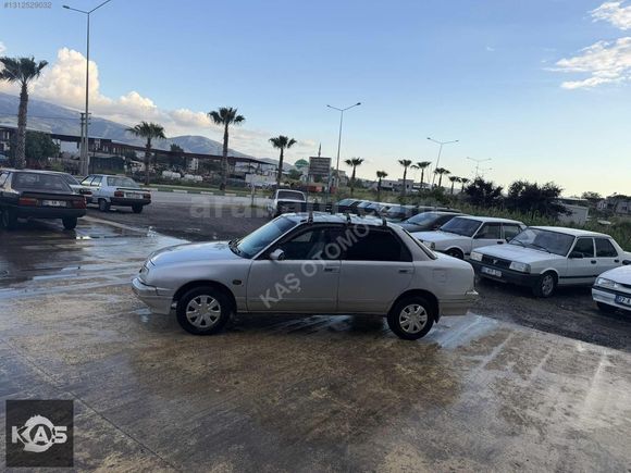 Daihatsu applause 1991 model