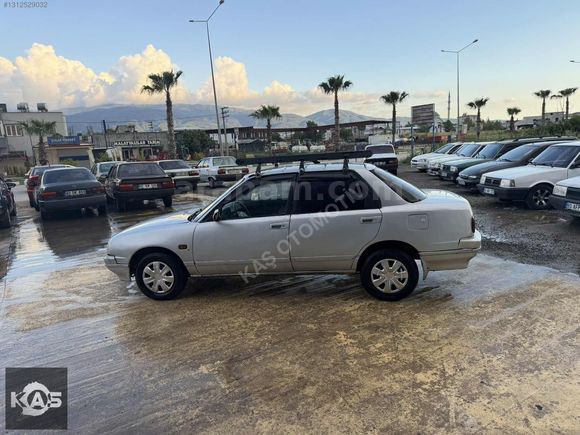 Daihatsu applause 1991 model